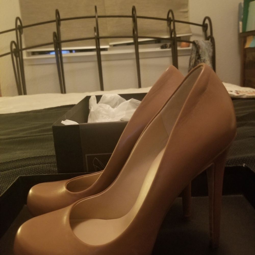 High end Designer pumps
